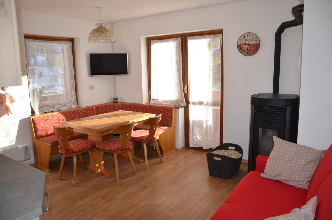 Ferienwohnung Casa Del Bosco Canazei Exterior foto
