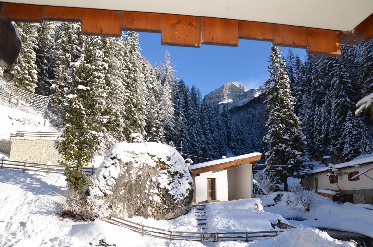Ferienwohnung Casa Del Bosco Canazei Exterior foto